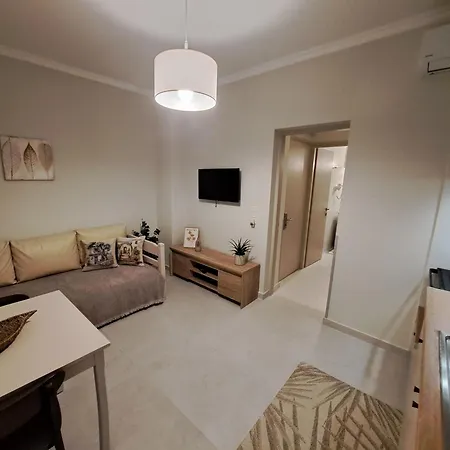 Finikas R002 Corfu (city)